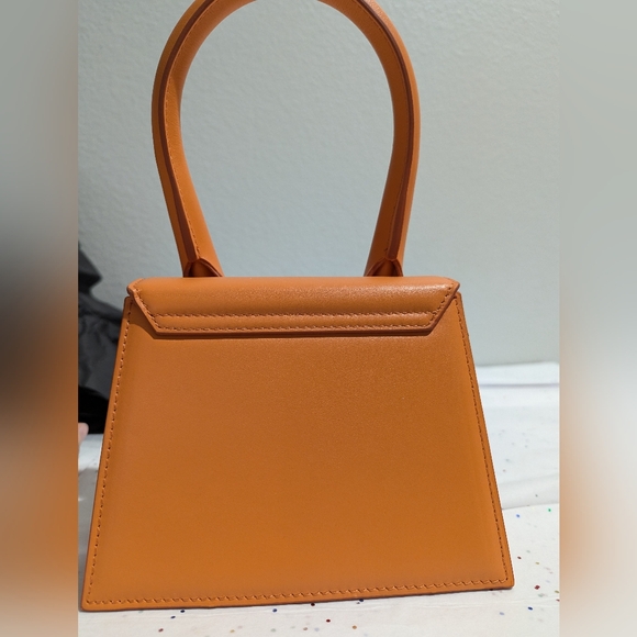 Jacquemus Le Chiquito Moyen Bag - Picture 13 of 16